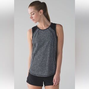Lululemon Black White Freckle Flower Print Sculpt Tank Top Size 4